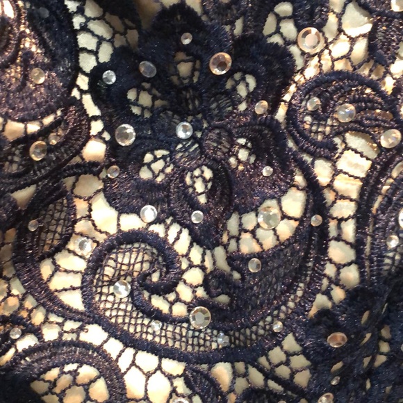 Dress - Picture 3 of 6